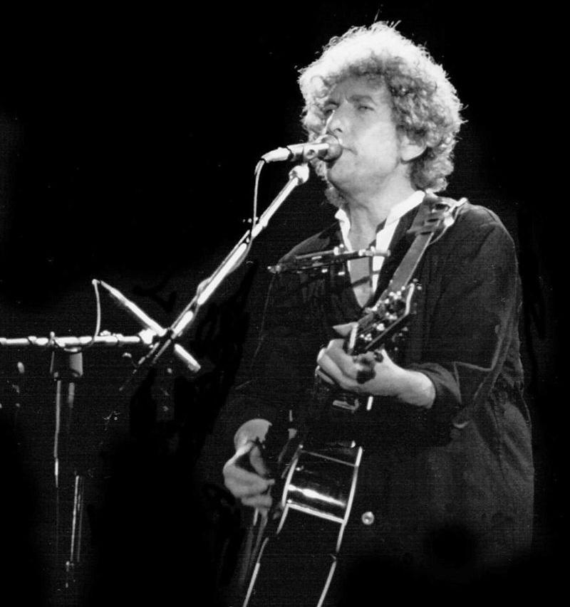 Nace el "folk rock", de la mano de Bob Dylan -0